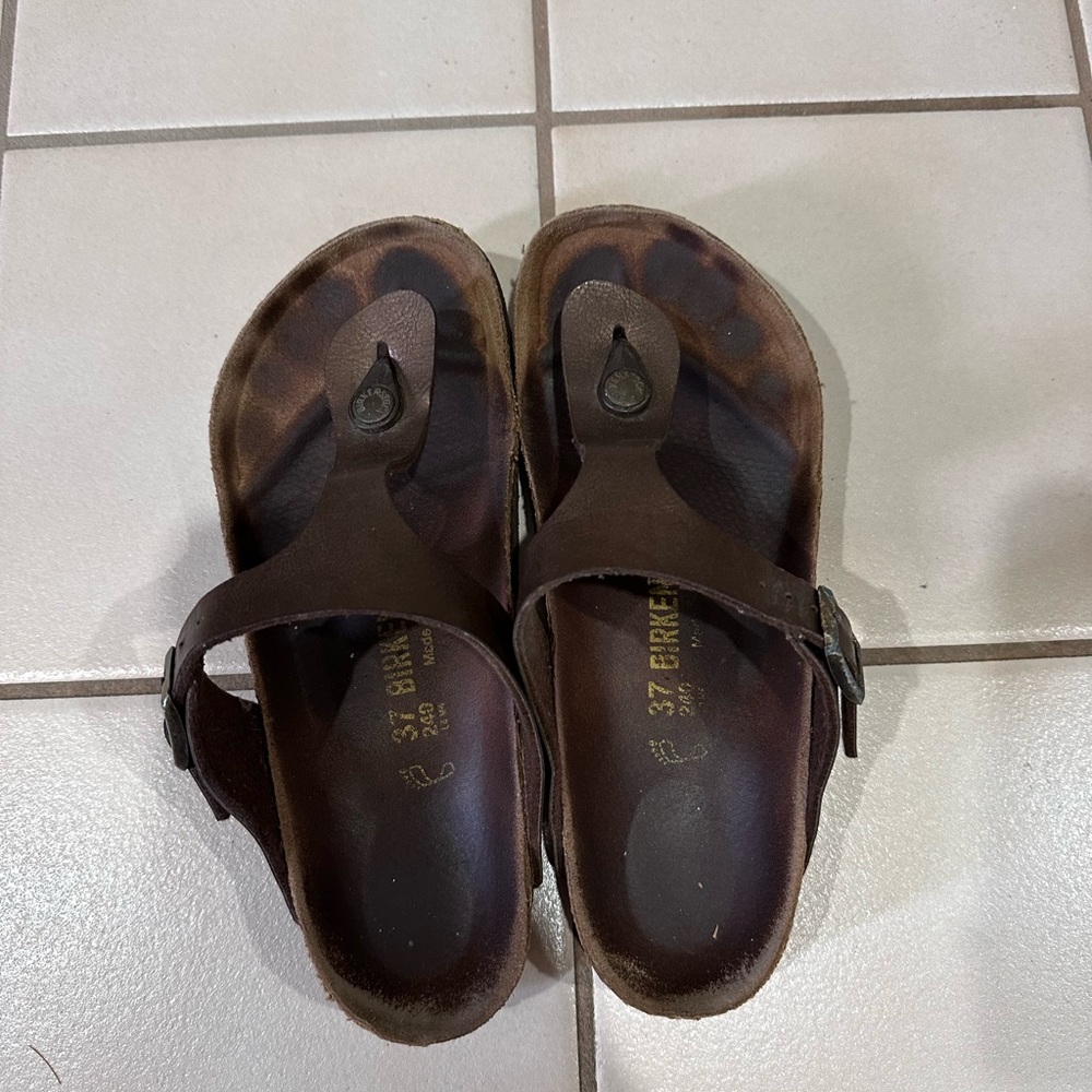 Birkenstock Gizeh size eu 37 brown